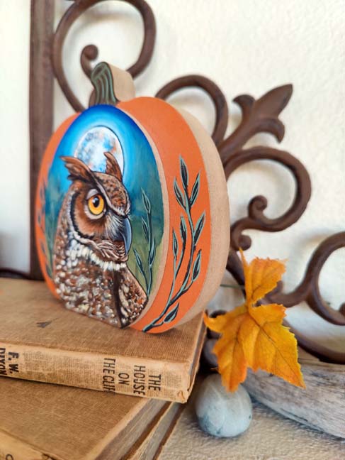 Harvest Moon GREAT HORNED OWL Home Decor, Painted Wooden Pumpkin