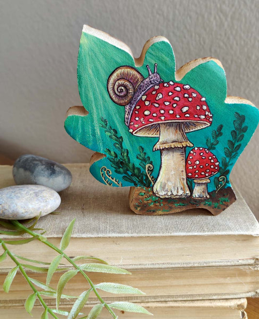 Snail with MUSHROOMS Wood Leaf Art
